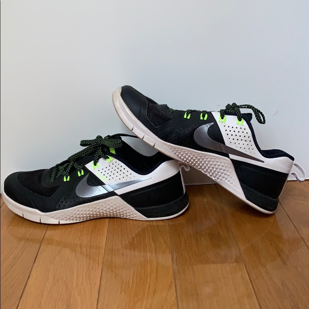 Nike Women’s Metcon 1